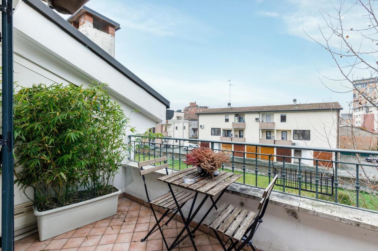 Elly'S Home Parcheggio Privato Равена Екстериор снимка